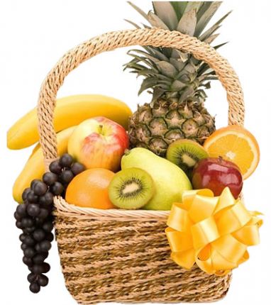 Корзинка "Солнечная"- купить фруктовую корзину с виноградом и ананасом с доставкой в Уральске
