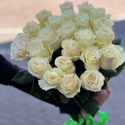 Букет из белых роз - купить с доставкой в Уральске